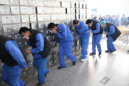 東綸公司開(kāi)展集體宿舍消防安全應(yīng)急演練