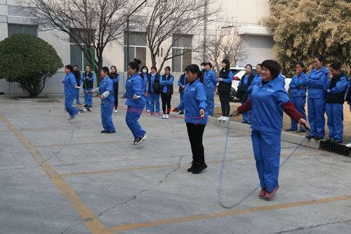 東綸公司舉辦“三八女神節(jié)”趣味運動會活動